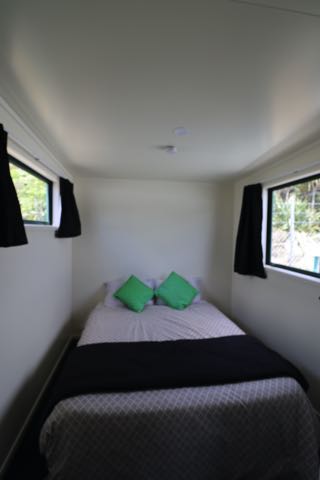 one bedroom 9 metre cabin - bedroom
